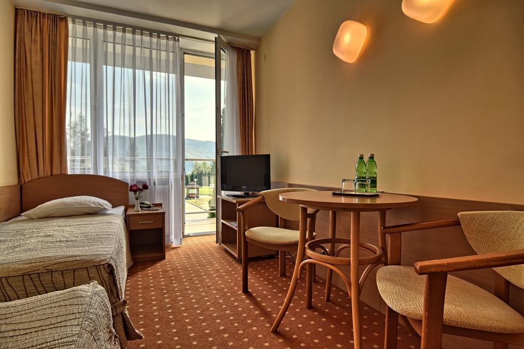 Hotel Perla Poludnia Rytro Kültér fotó